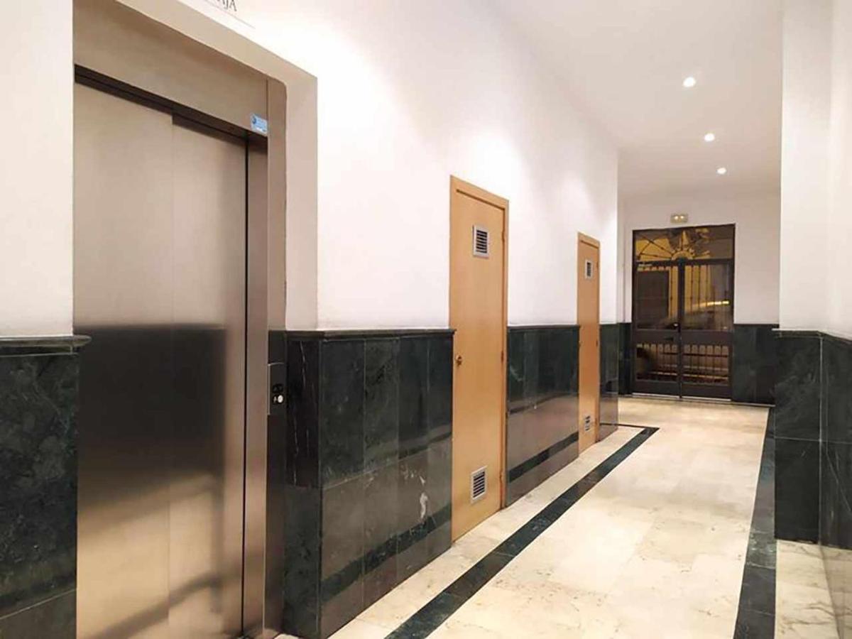 Charming Malaga Stay Walk To Top Sights Ngoại thất bức ảnh