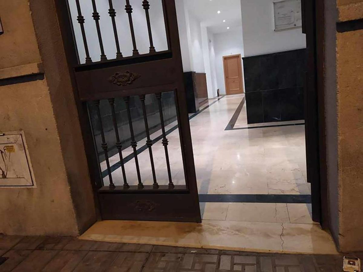 Charming Malaga Stay Walk To Top Sights Ngoại thất bức ảnh